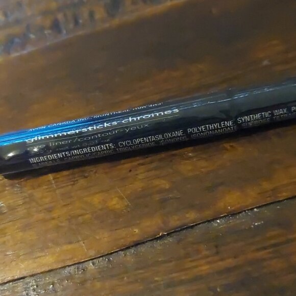 Eye liner - Picture 11 of 12